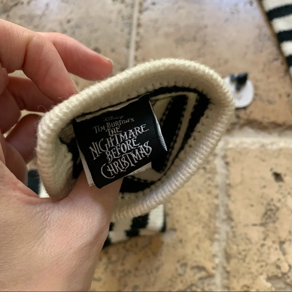 Nightmare Before Christmas Jack Skellington Stripe Gloves Pin Lot Disney